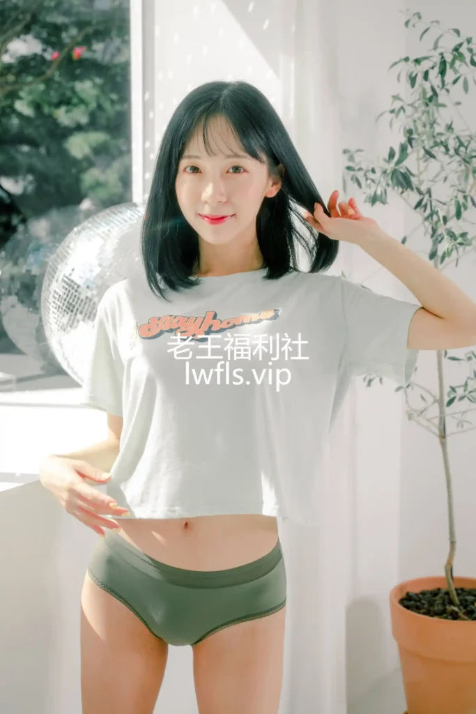 图片[3]-Leeesovely李素英美女写真图集合集下载 - 老王福利社 - lwfls.vip[67套][480GB]-老王福利社