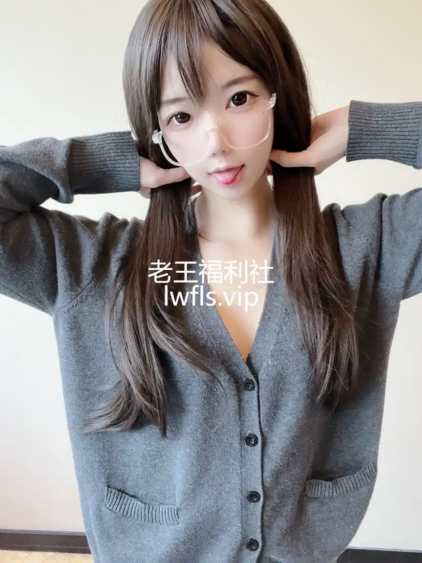 图片[2]-莉犬美女写真图集合集打包下载 - 老王福利社 - lwfls.vip[6套] [2.26GB]-老王福利社