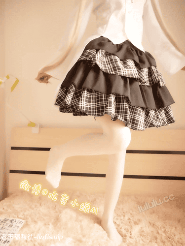 图片[3]-NTR少女 吃货小绿m 艺术写真合集视频打包下载 - 老王福利社 - lwfls.vip[31套][NP+NV 8.5G]-老王福利社