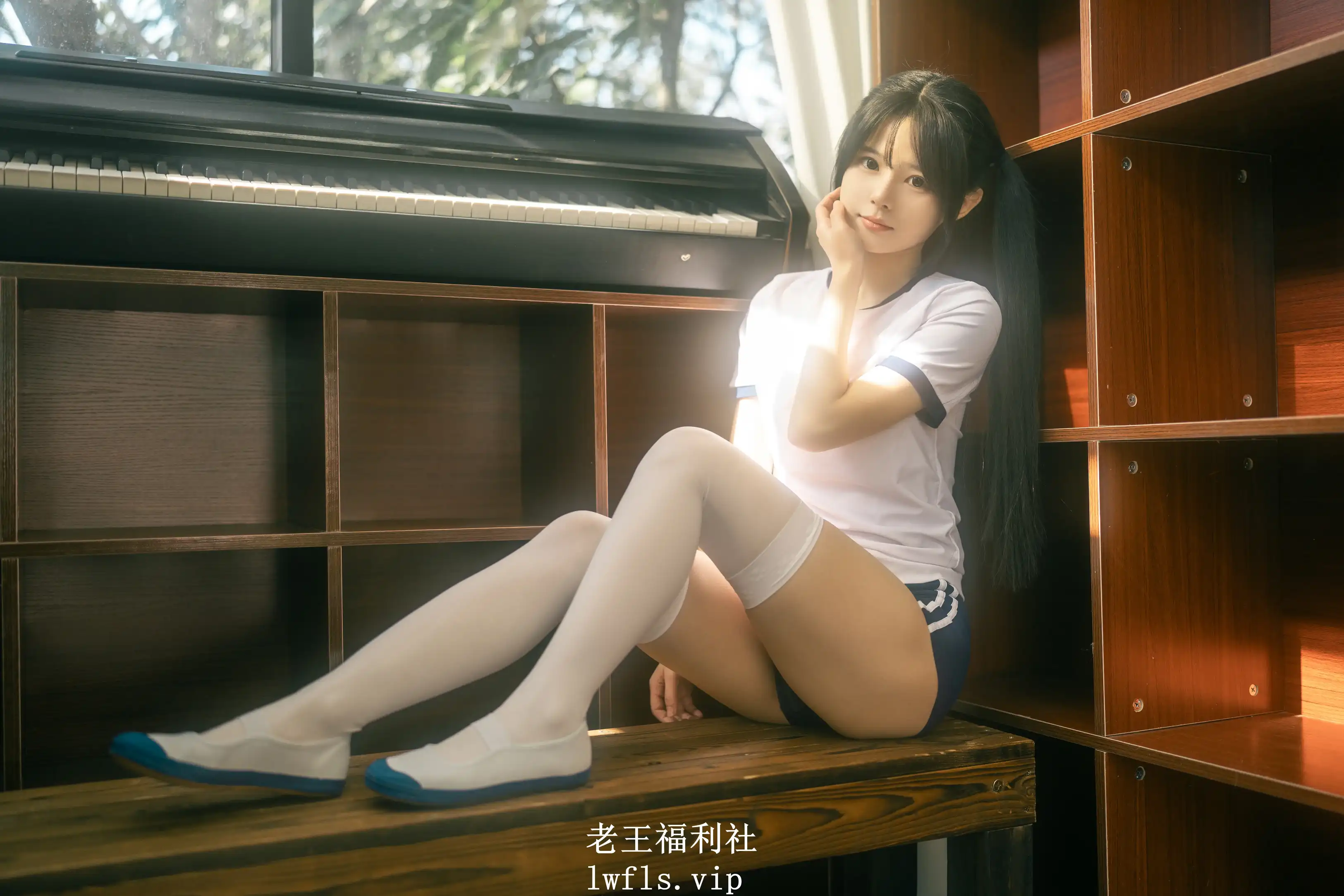 图片[5]-rua阮阮美女写真图集合集下载 - 老王福利社 - lwfls.vip[17套] [9GB]-老王福利社