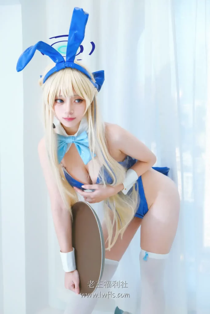 发财阿弦 美女写真集图片预览2