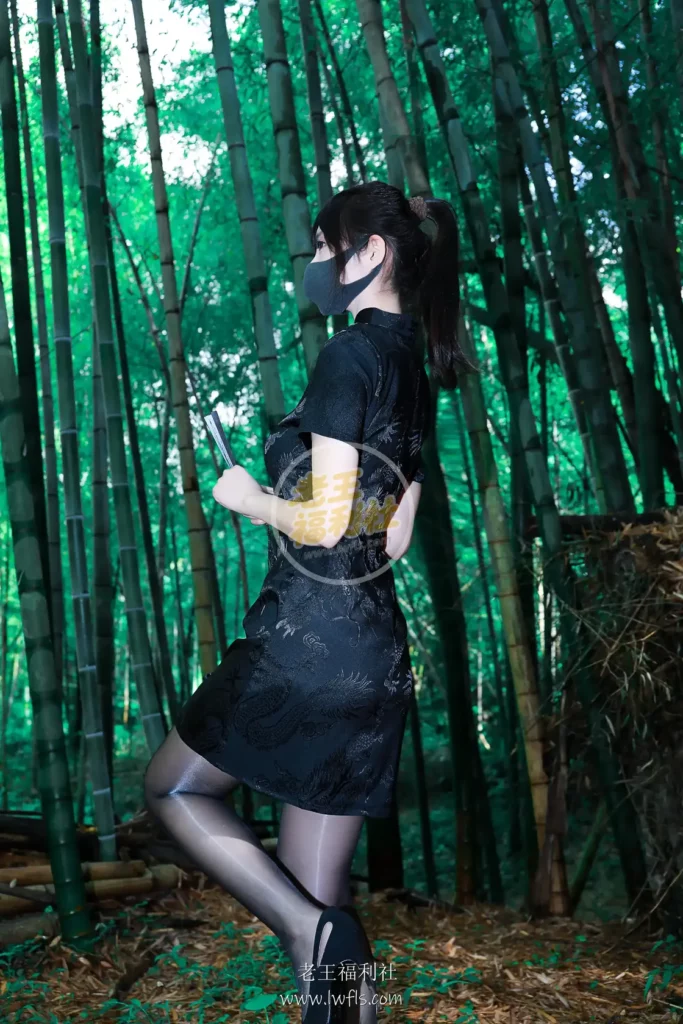 图片[13]-李佳 – 黑旗袍森林 [在线欣赏]- 老王福利社 - lwfls.vip[在线欣赏][56P]-老王福利社
