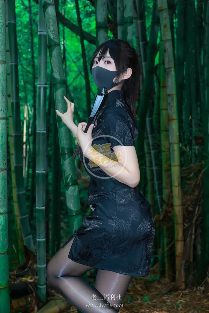 图片[7]-李佳 – 黑旗袍森林 [在线欣赏]- 老王福利社 - lwfls.vip[在线欣赏][56P]-老王福利社