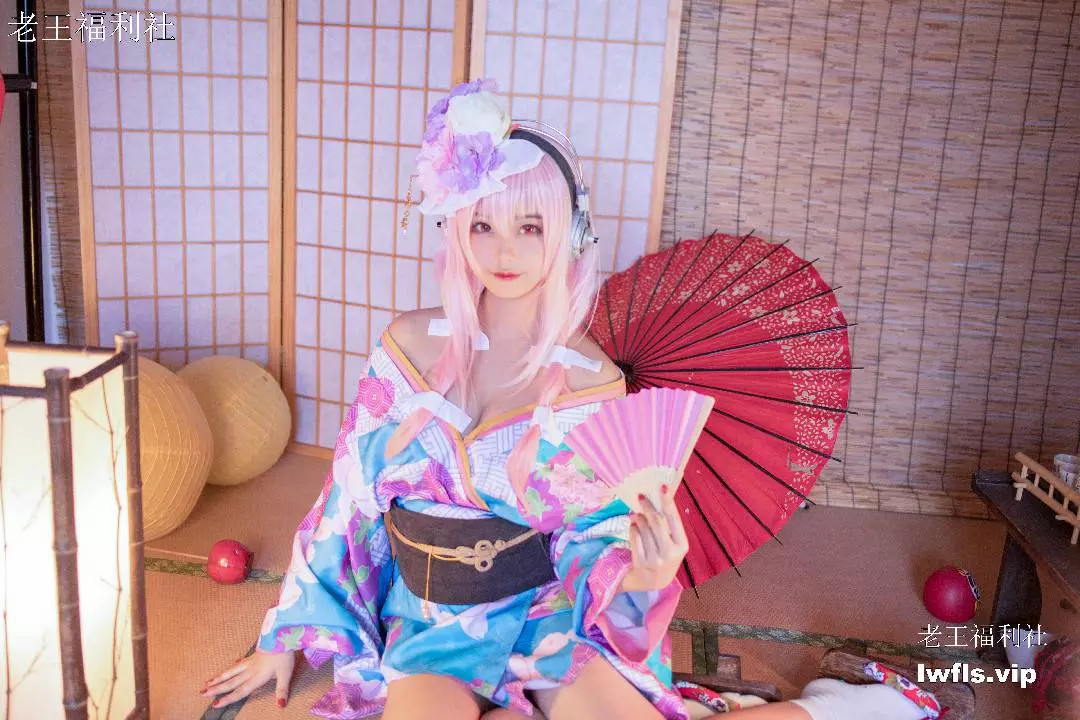 蜜汁猫裘 – 96套写真合集下载[41.02GB]