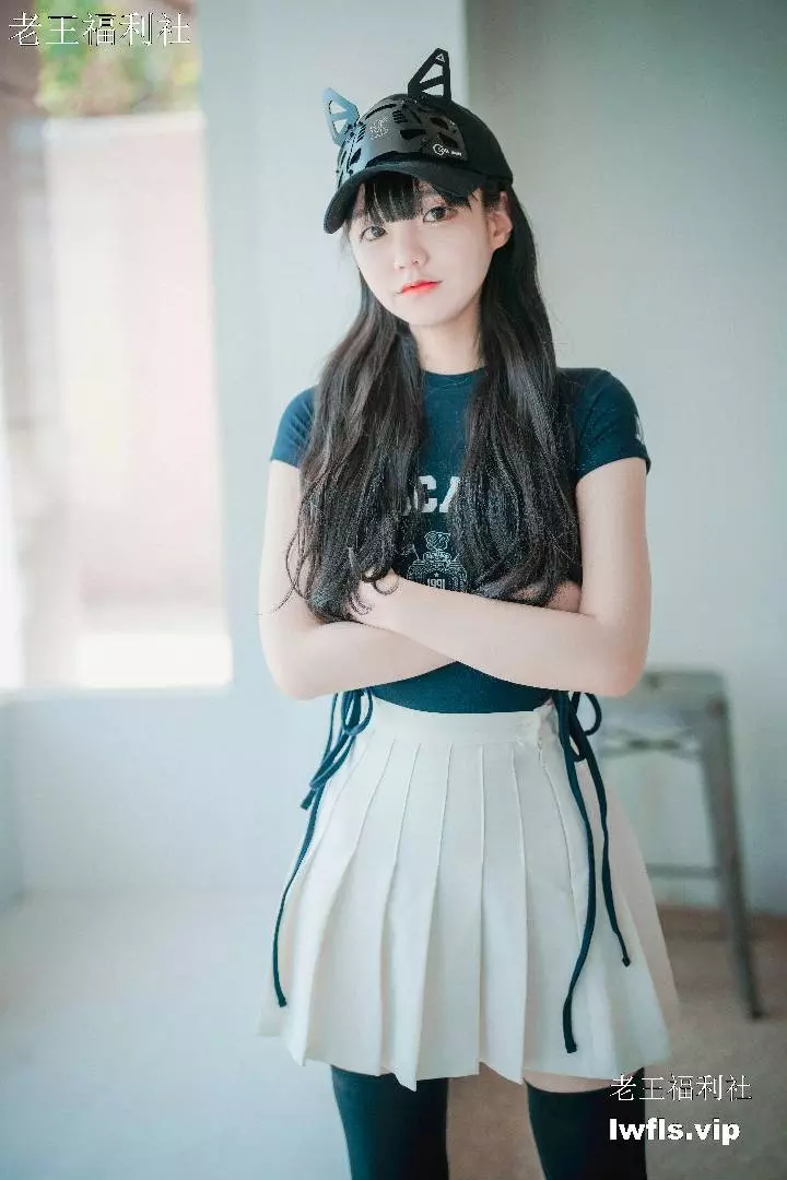 Jenny (정제니) - NO.02 Classic Athletic Girl in Navy Blue [71P]