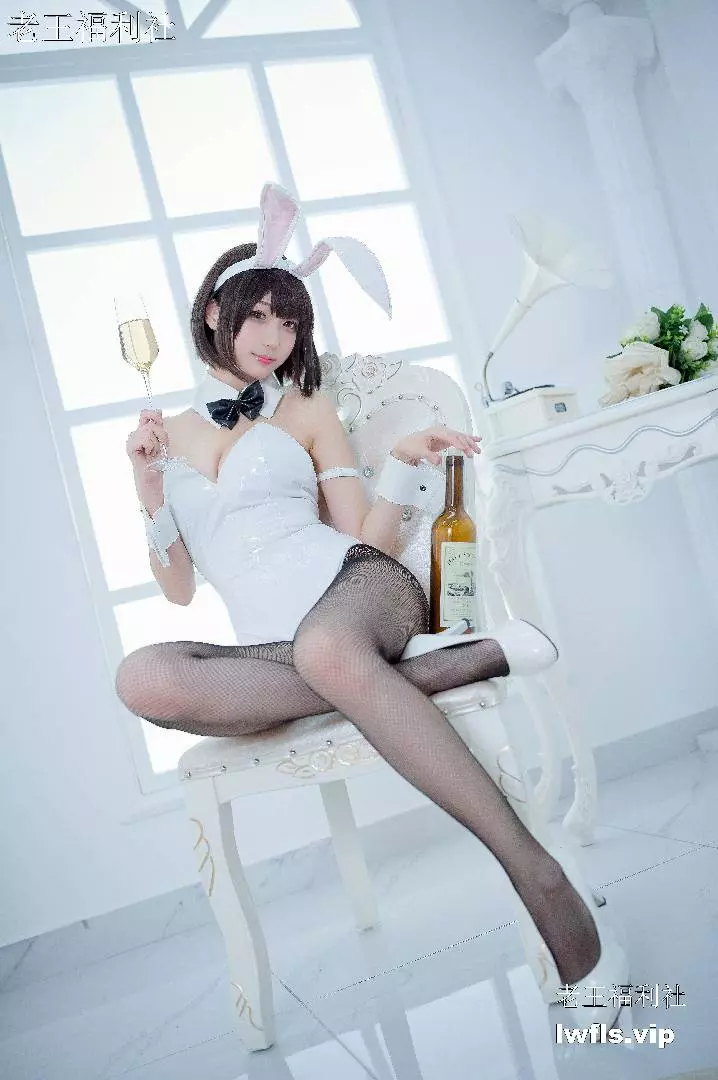 周叽叽是可爱兔兔 NO.005-加藤惠兔女郎 [32P]