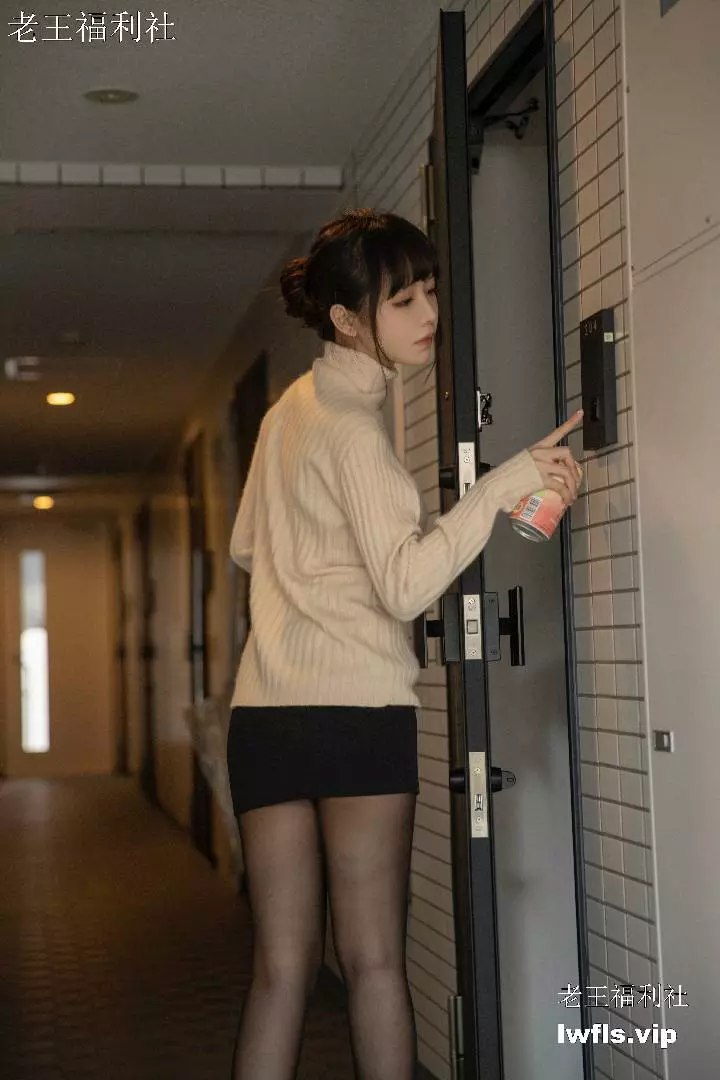 Shika小鹿鹿美女写真套图合集打包下载 -预览图 10 - 2023年12月2日 - 下午12:48 - 老王福利社- Shika小鹿鹿 91套美女写真合集下载