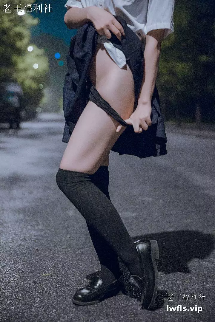pure系列-小鸟酱 pure black outdoor豪华版[42P]